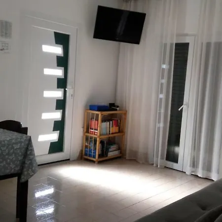 Milu Apartamento Pirovac